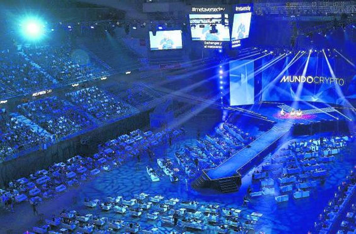 El intento de récord Guinness de Mani Thawani fracasa ante un público  entregado