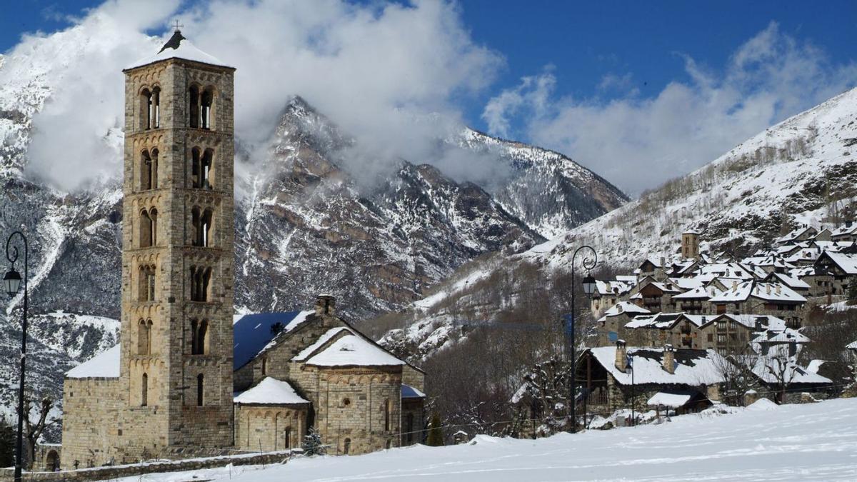 A més d’oferir més de 500 km esquiables, al Pirineu de Lleida també hi trobem joies del romànic | FRANCESC TUR