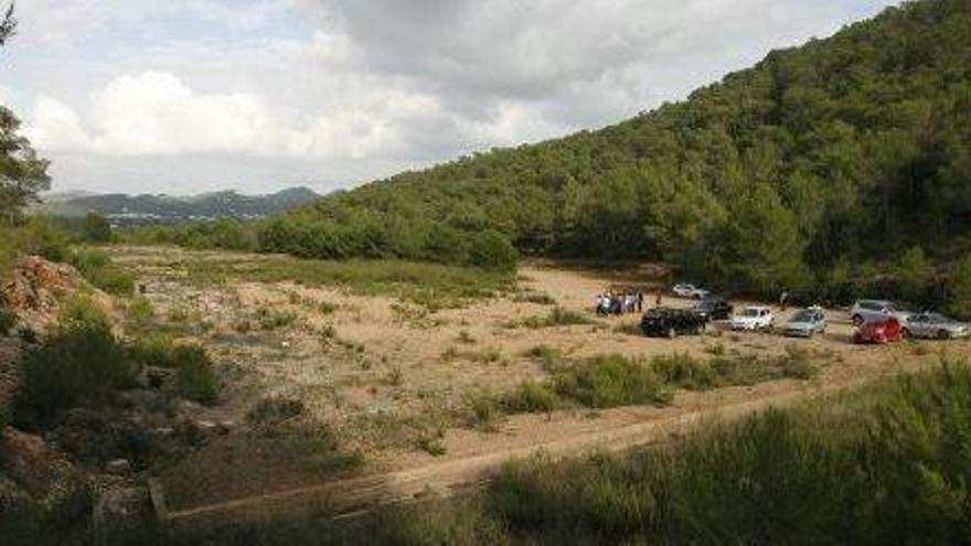 El antiguo campo de tiro donde se ubicará la depuradora, a unos 100 metros sobre el nivel del mar.