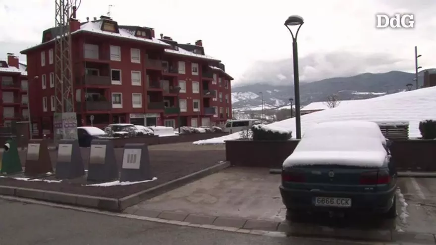 Vídeo: La neu torna a tenyir de blanc la Cerdanya