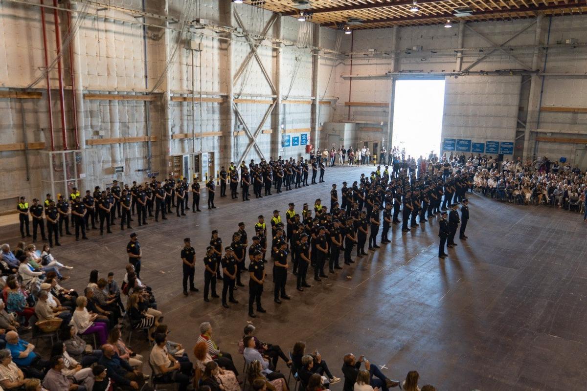 Clausura del curso de escala básica para 160 agentes de Policía Local de Alicante y Valencia