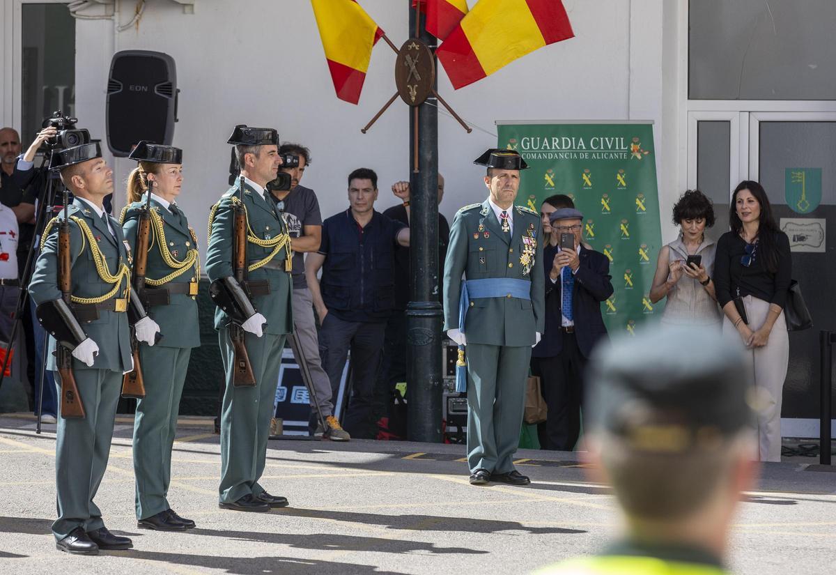 La Guardia Civil celebra en Alicante el 182 aniversario de su fundación