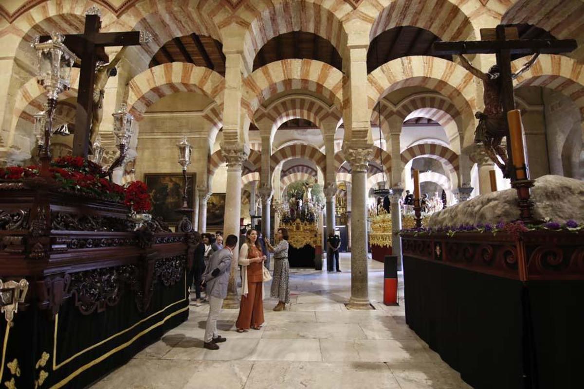Abre la exposición de la Magna Nazarena