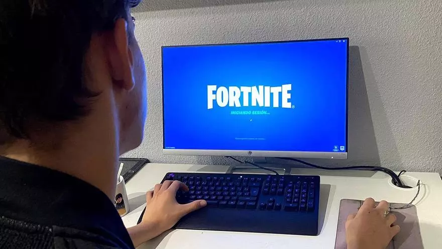 Así funciona la estafa de Fortnite: alarma entre los padres por este engaño