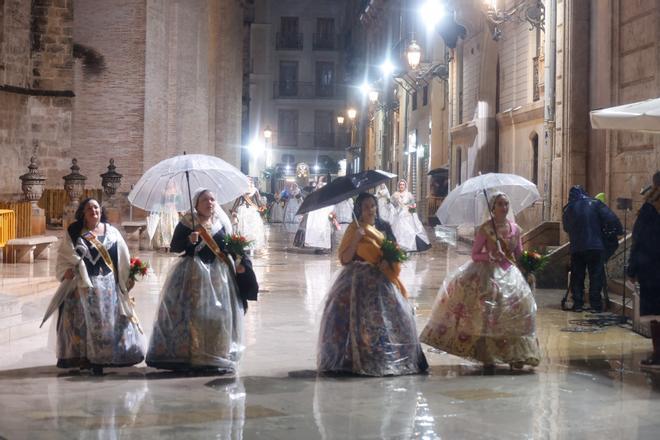 Todas las fotos de la Ofrenda del 18 de marzo por la calle San Vicente entre las 22:00 y las 23:00 horas