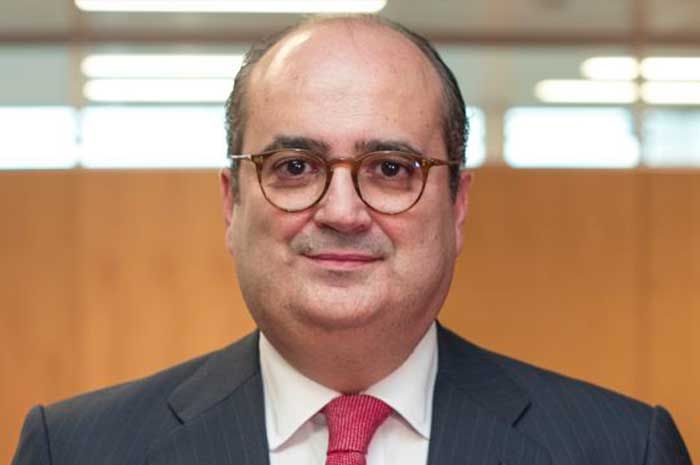 Víctor Menéndez, director del Banco Santander en Galicia