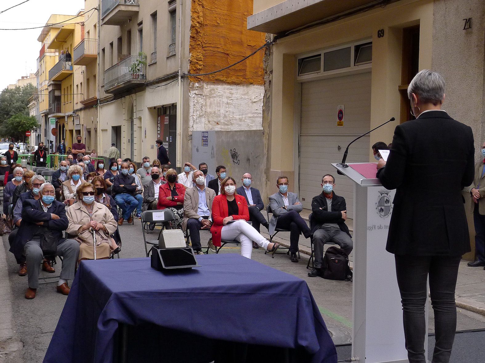 L'Ajuntament de Figueres instal·la una llombarda en memòria d'Enric Moner