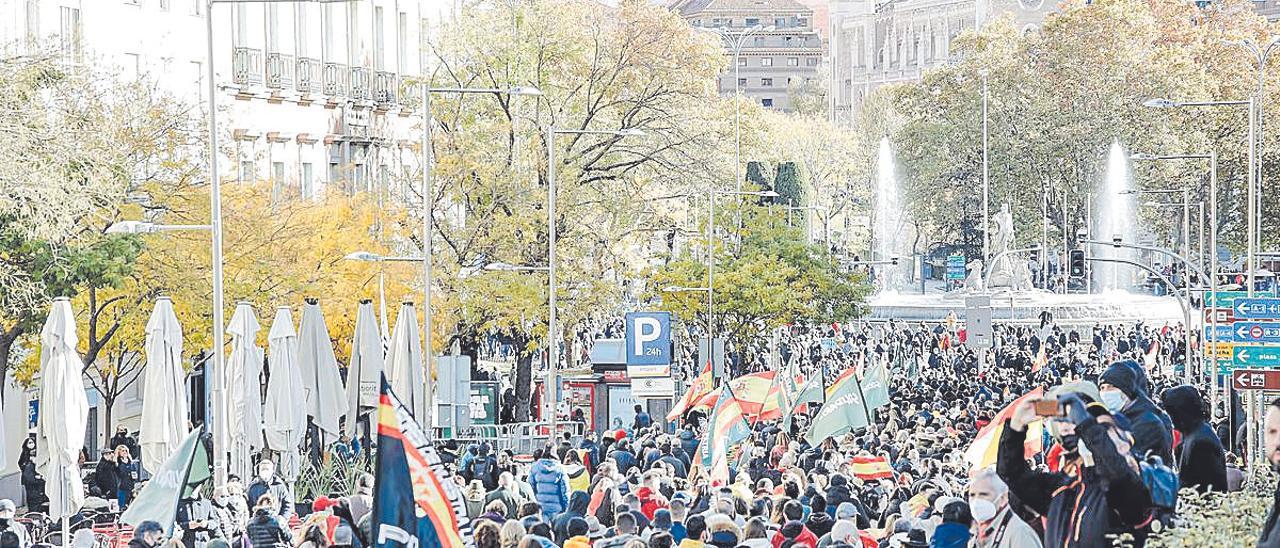 Líderes políticos y sindicatos policiales protestan contra la reforma de la conocida como &#039;Ley Mordaza&#039;.