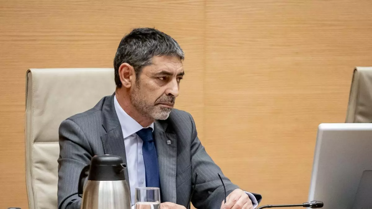 Dimiteix Josep Lluís Trapero, director general dels Mossos