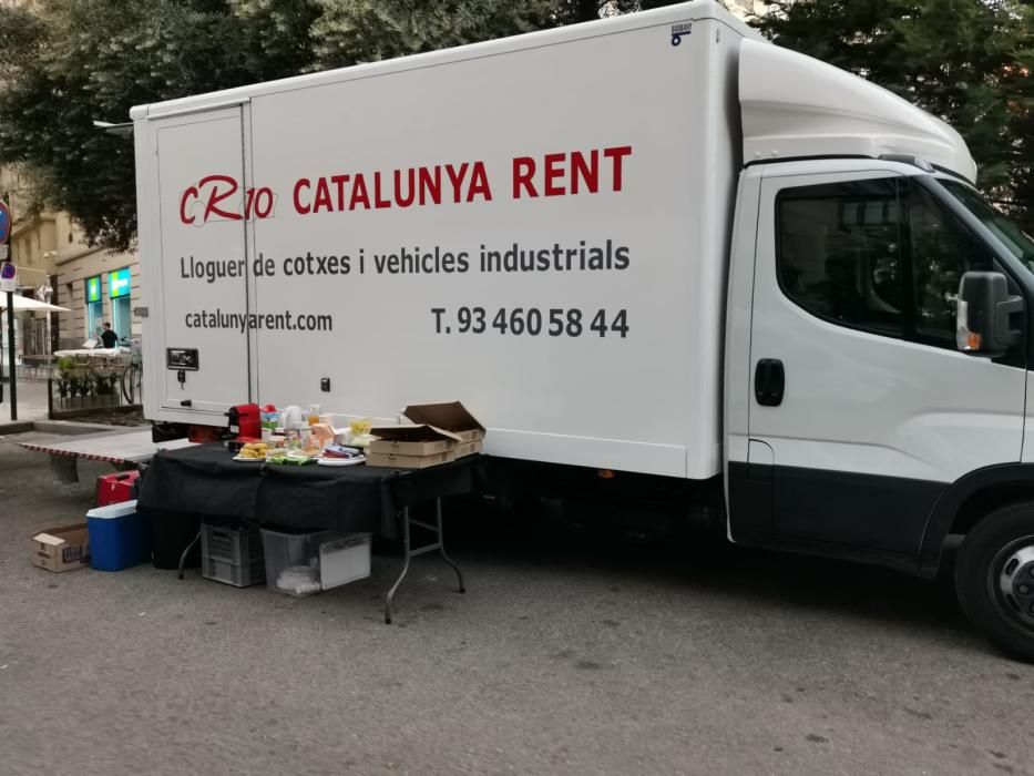 Rodaje de un spot publicitario en la plaza del Ayuntamiento de València