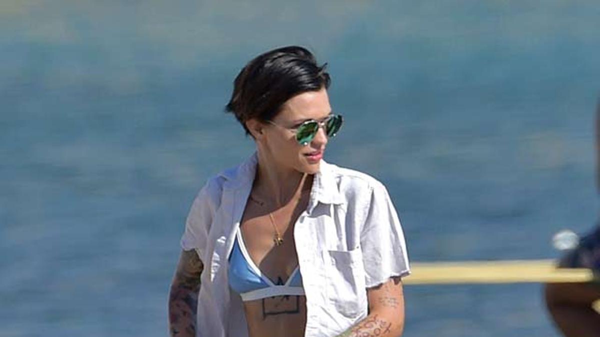 Ruby Rose disfruta del sol de Ibiza junto a su novia Cuore 