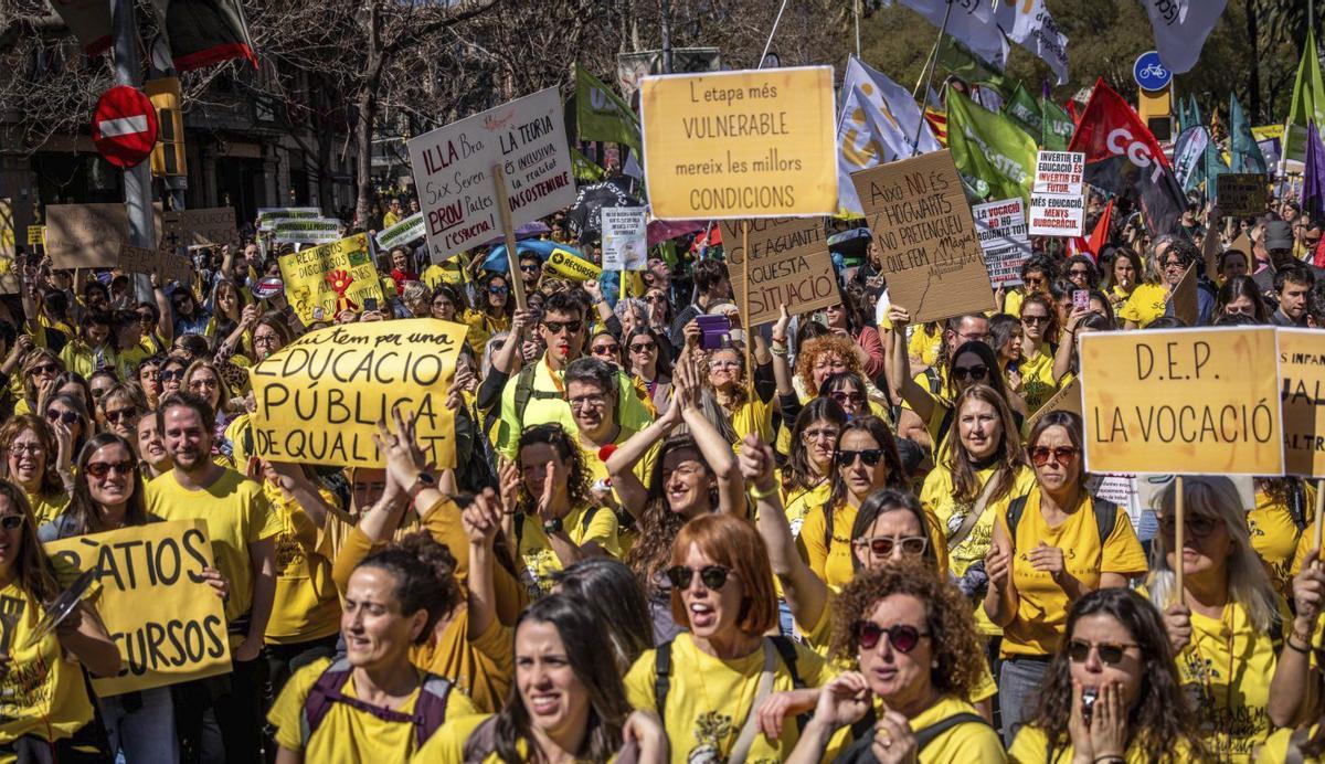 Catalunya impulsa una app per agilitar la relació família-escola