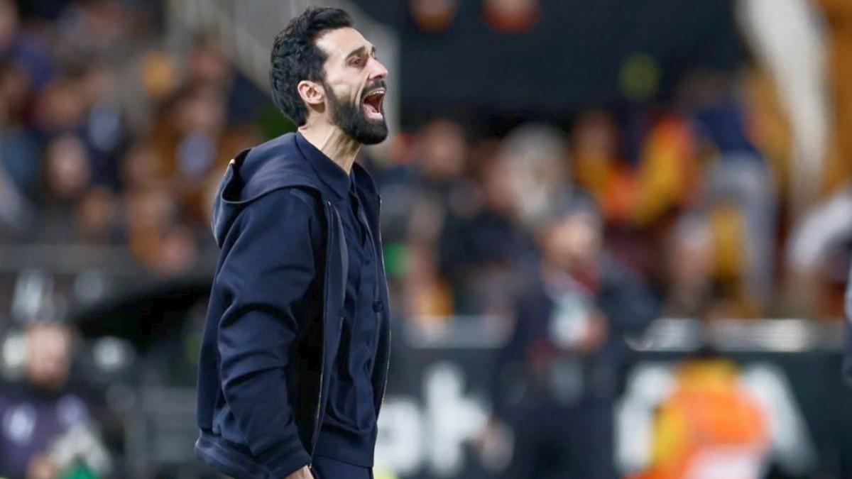 Arbeloa en la banda