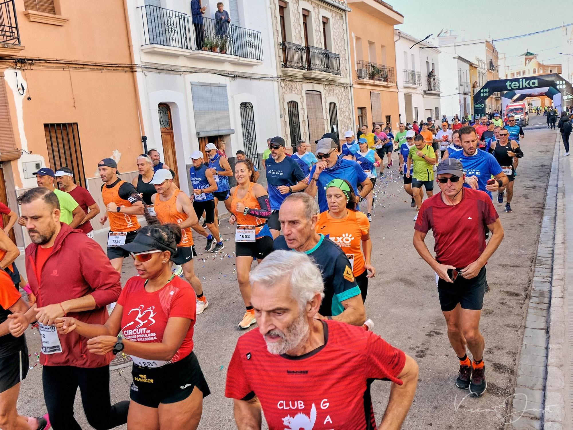 Búscate en la XI Cursa Solidària de Beniarjó