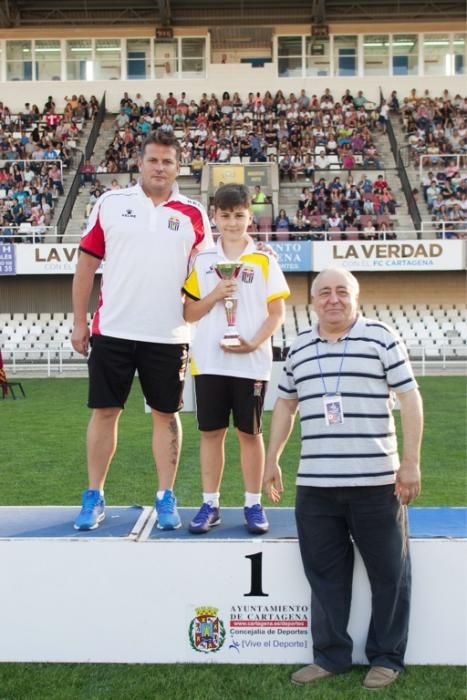 Clausura de la liga local de fútbol base de Cartag