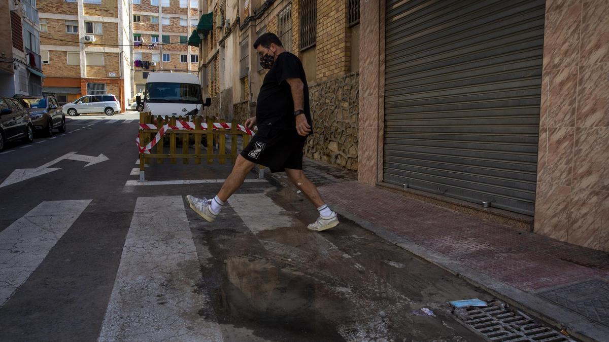 Otra zona donde se acumula agua en el barrio