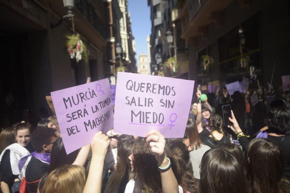 La feministas calientan motores antes de la manifestación del 8-M en Murcia