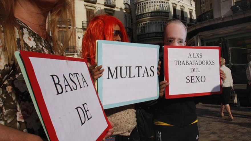 Hace unos años varias mujeres se manifestaron en el Centro para pedir que cesaran las multas.