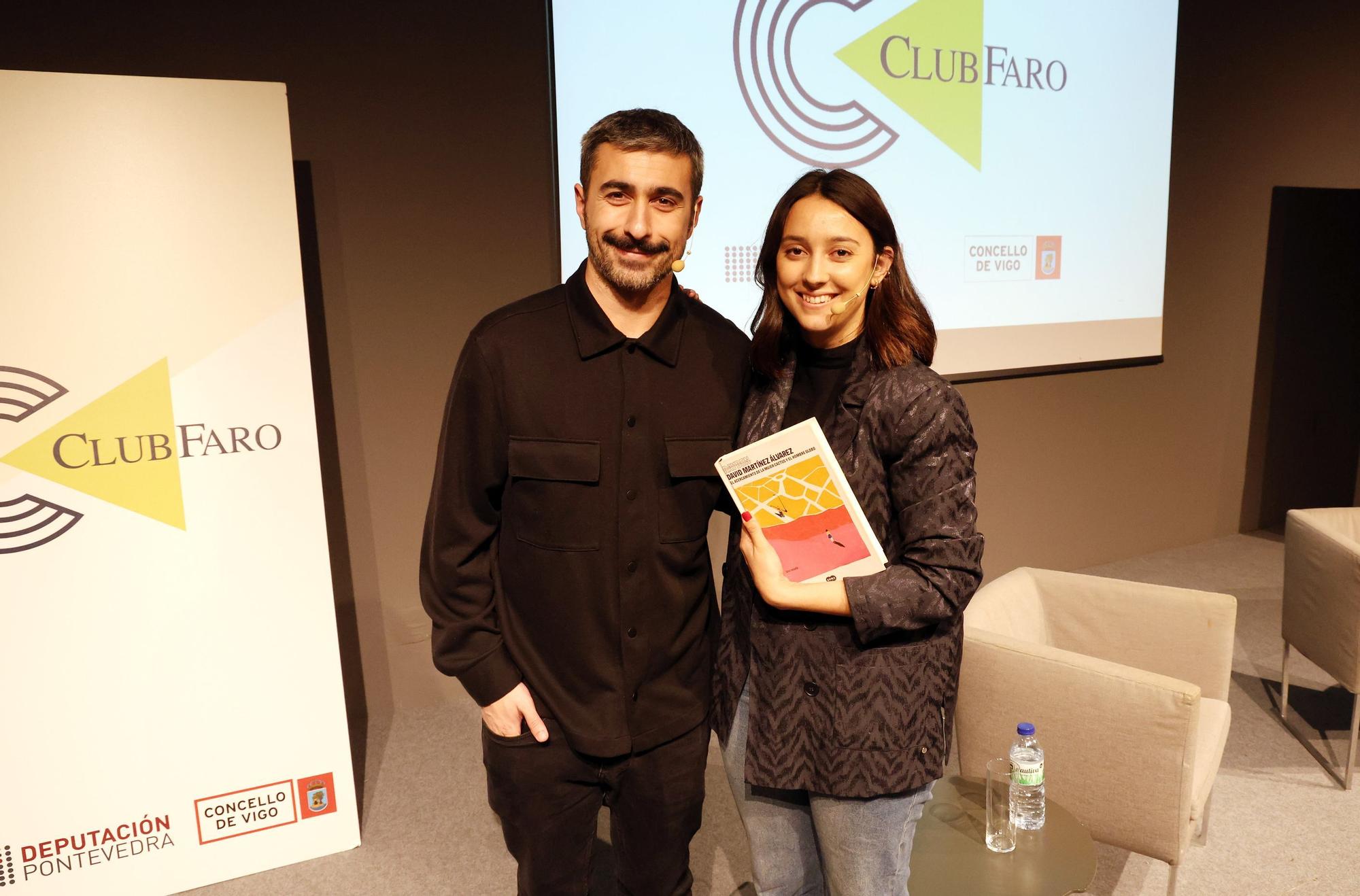 Rayden presenta su nueva novela en el Club FARO