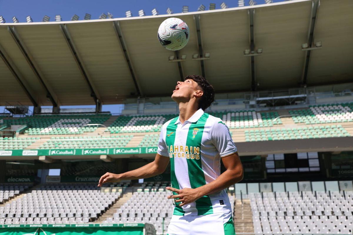 La presentación de Dani Budesca como nuevo jugador del Córdoba CF, en imágenes La presentación de Dani Budesca como nuevo jugador del Córdoba CF, en imágenes