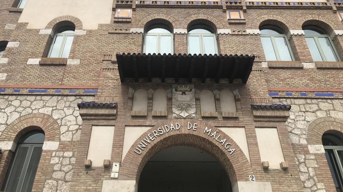 Fachada del rectorado de la Universidad de Málaga.