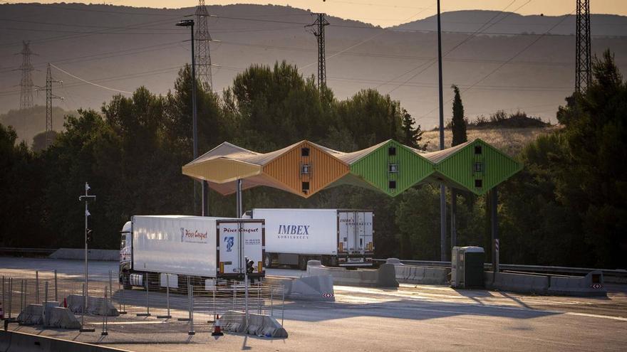 La meitat dels catalans creu que el manteniment de les autopistes s'ha de pagar amb peatges