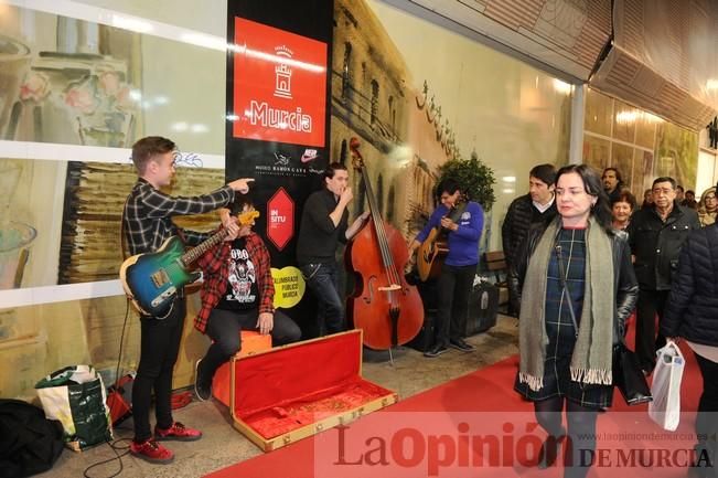 Los comercios conquistan la calle con la Shopping