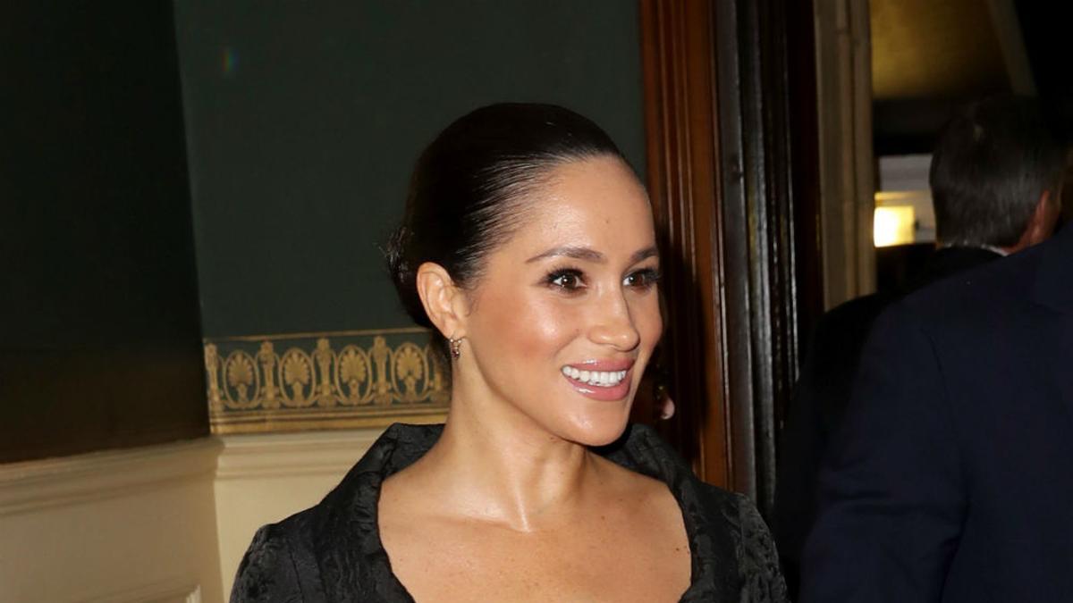 Meghan Markle, espectacular con un look de noche en negro