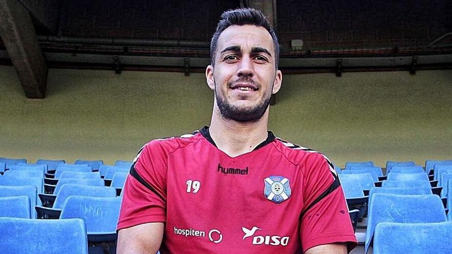 Joselu se va del Tenerife con 43 partidos jugados y cinco goles.