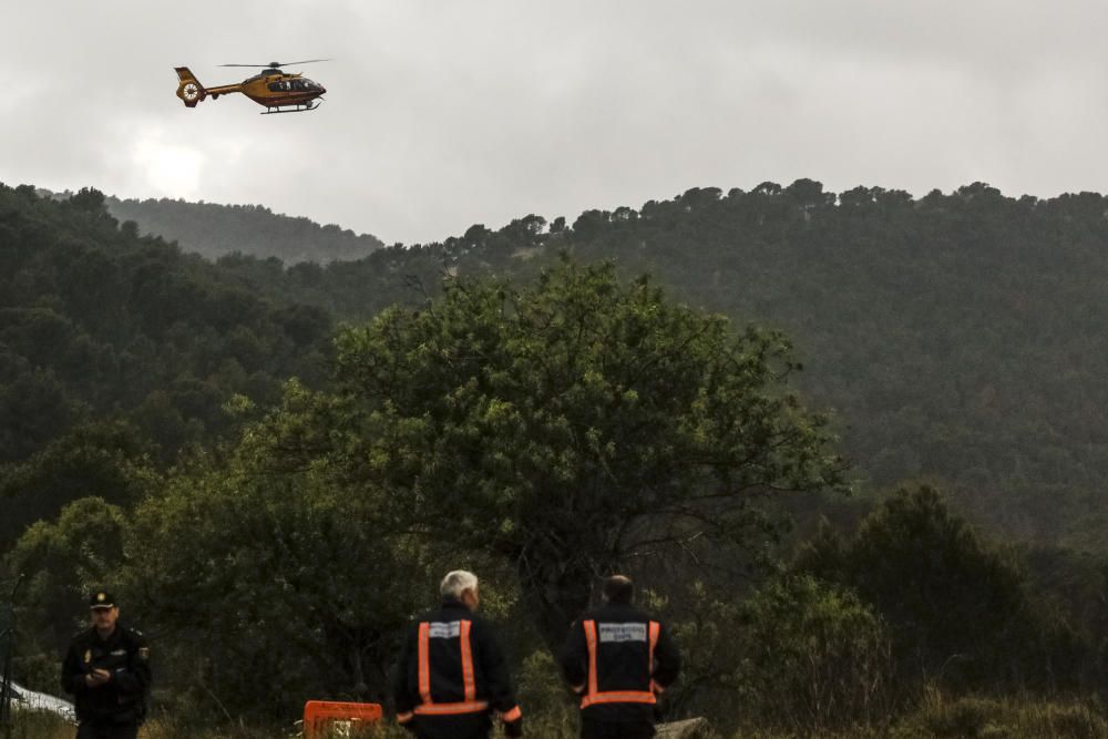 Knapp 500 Feuerwehrleute und Soldaten haben am Donnerstag (27.3.) im Waldgebiet bei Palma den Einsatz gegen einen Großbrand geübt.