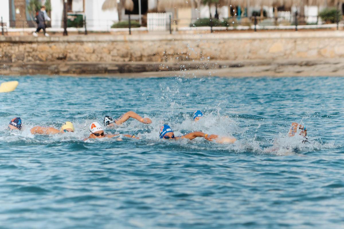 Imágenes del knockout sprint de la Copa del Mundo de aguas abiertas en Santa Eulària Imágenes del knockout sprint de la Copa del Mundo de aguas abiertas en Santa Eulària