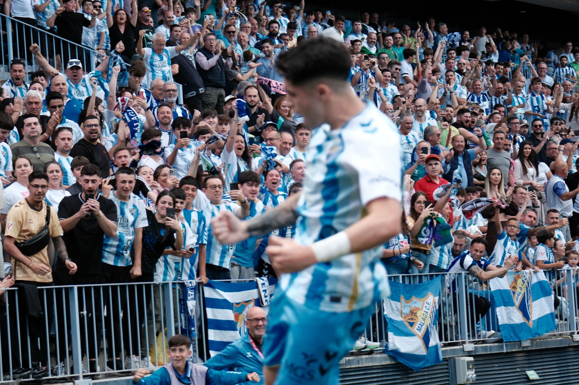 El Málaga CF se enfrenta al Granada CF en La Rosaleda en la jornada 38 de la Liga Hypermotion 2024/2025