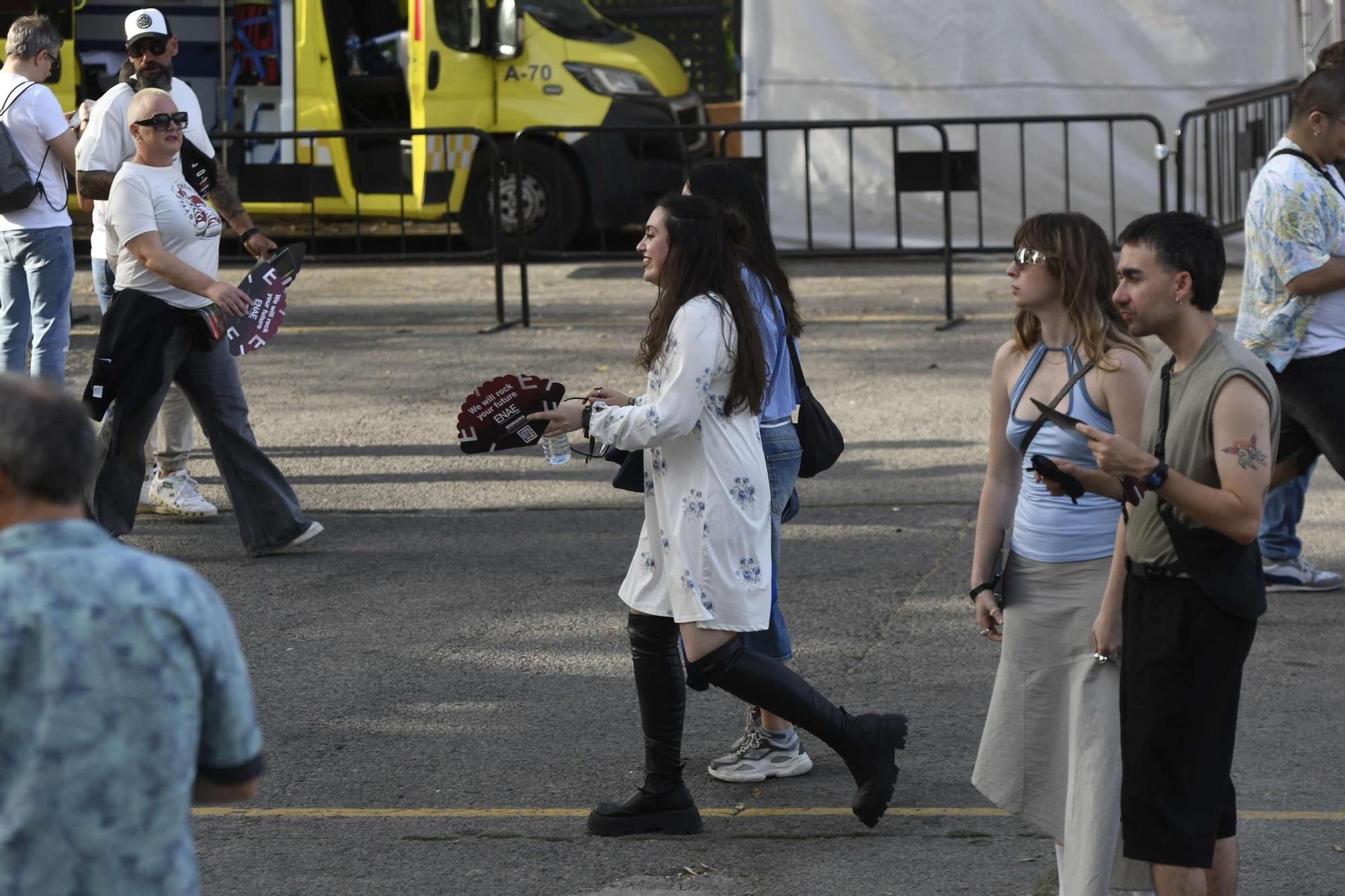 Actuación de Niña Polaca y ambiente en el Warm Up (III)