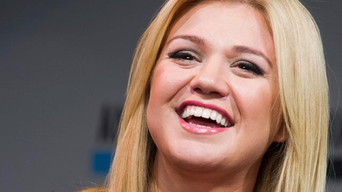 Kelly Clarkson ya es madre