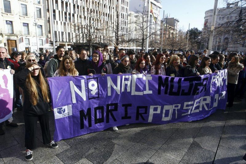 Manifestación contra la violencia machista en Zaragoza