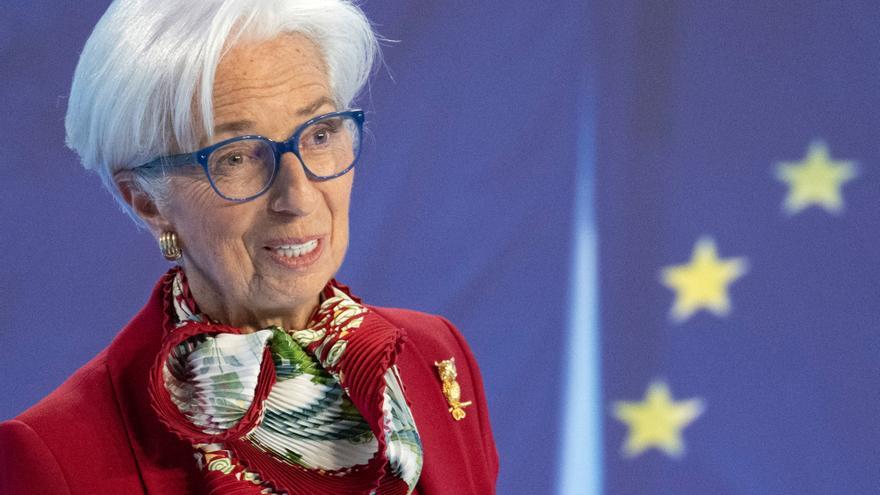 Lagarde dice ahora que no se compromete a seguir subiendo los tipos