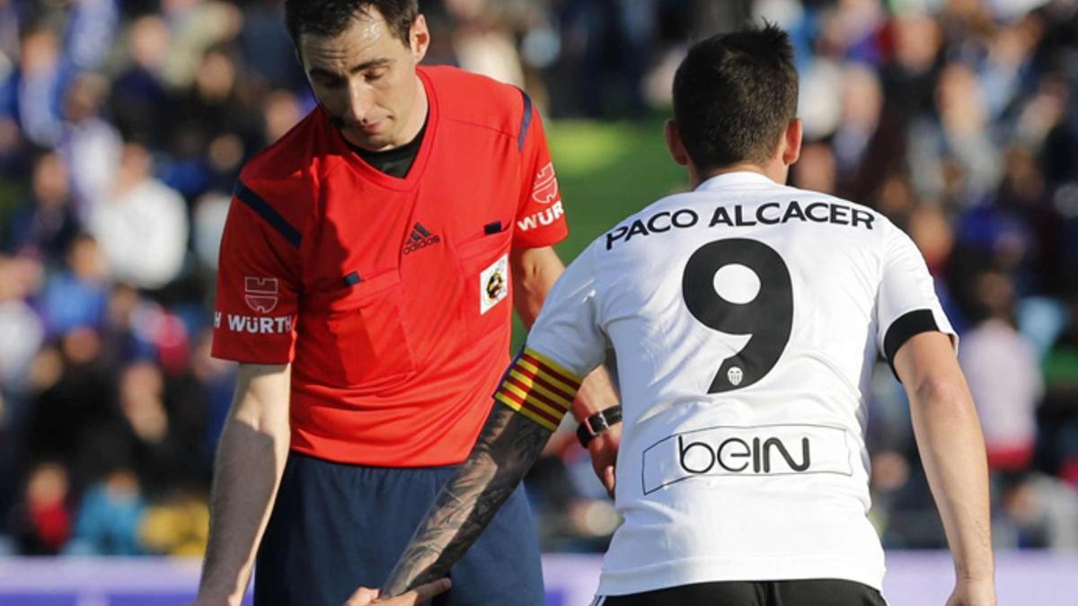 Paco Alcácer dejará el 9 que lucía en el Valencia y tendrá que escoger entre el 2, 15, 16 y 17 en el FC Barcelona