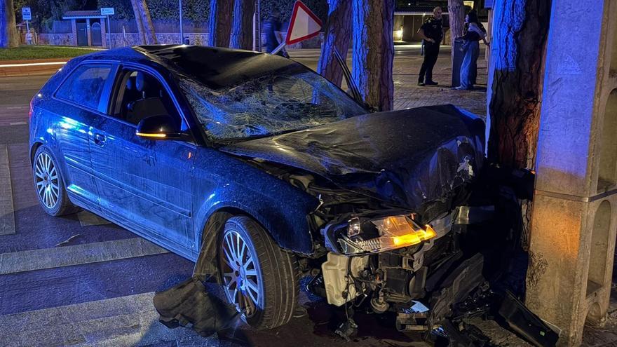 El cotxe implicat en l'atropellament mortal d'un jove de 16 anys a Castelldefels