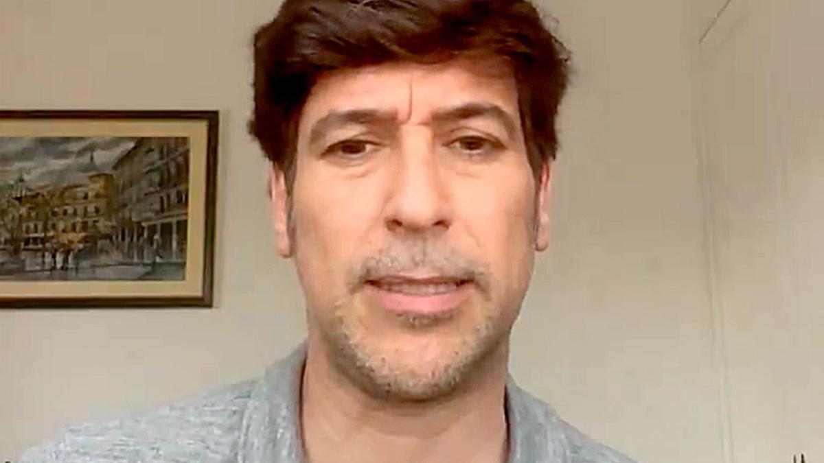 Manuel Lombo en el vídeo.