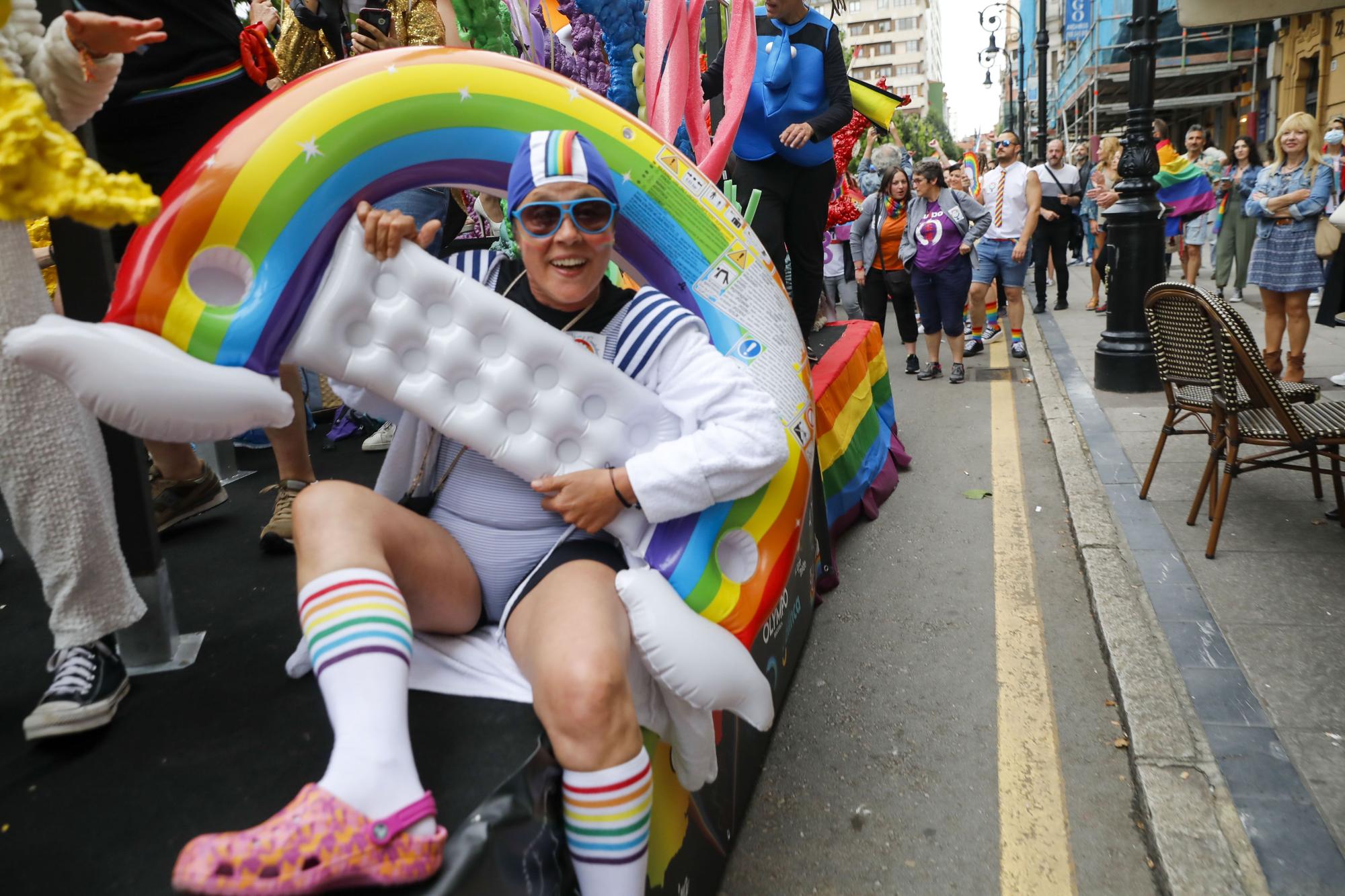 En imágenes: así fue la manifestación del orgullo LGTB en Gijón