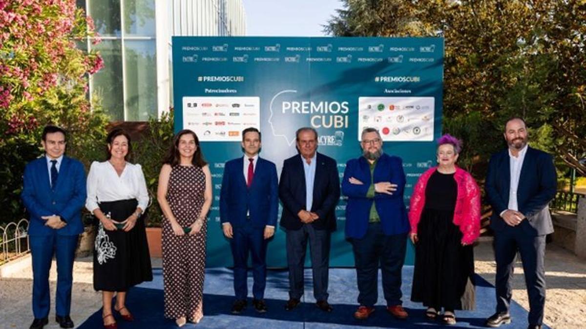 Autoridades durante la entrega de los Premios Cubí de FACYRE.