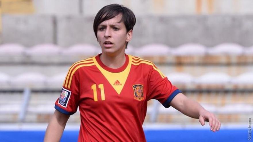Marta Corredera durante un partido con la selección española.