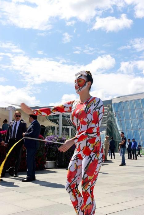 CARROS DE FOC EN LA EXPO MUNDIAL DE KAZAJISTÁN