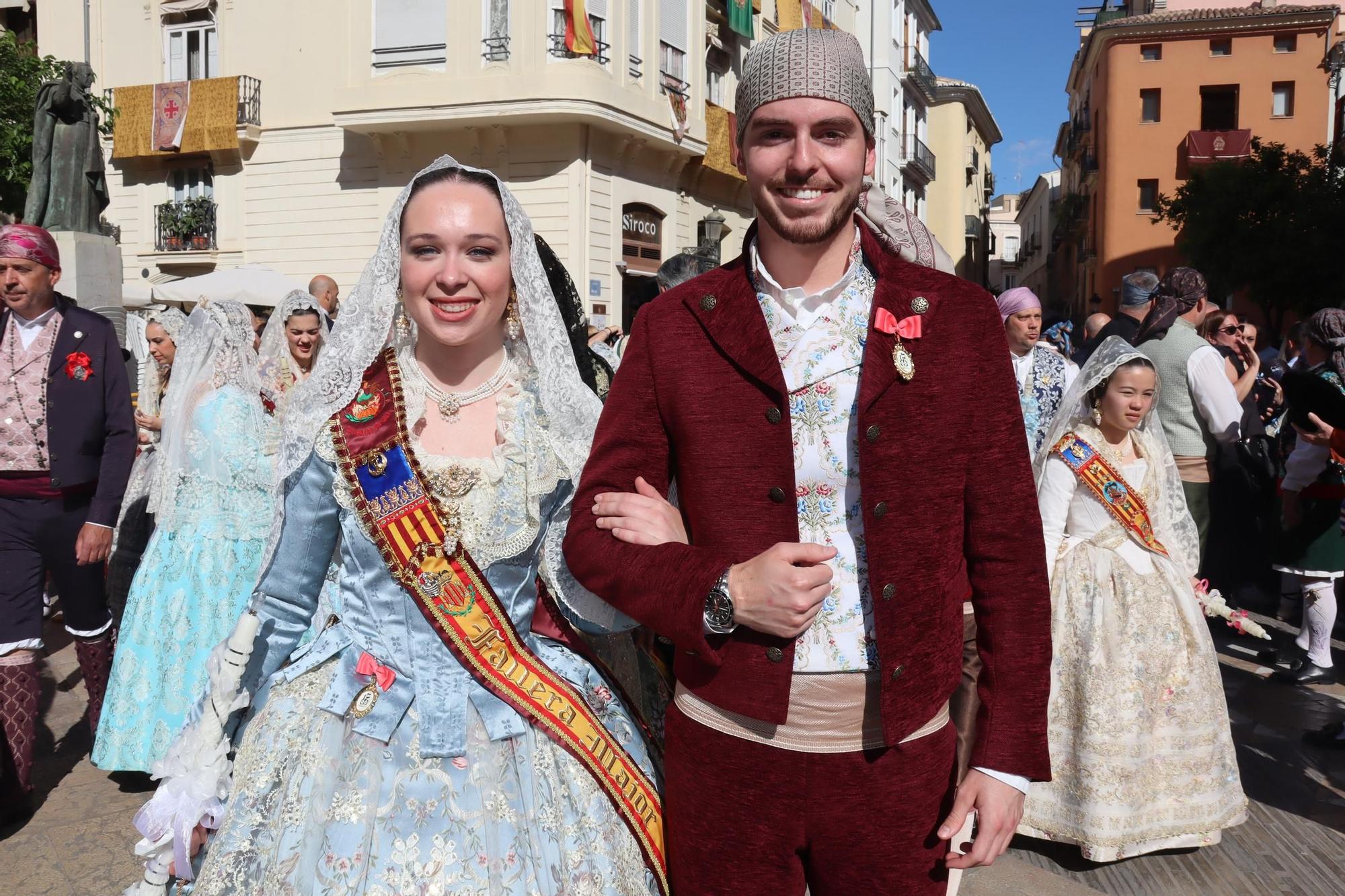 Comisiones de falla en la Procesión de la Virgen (2/5)