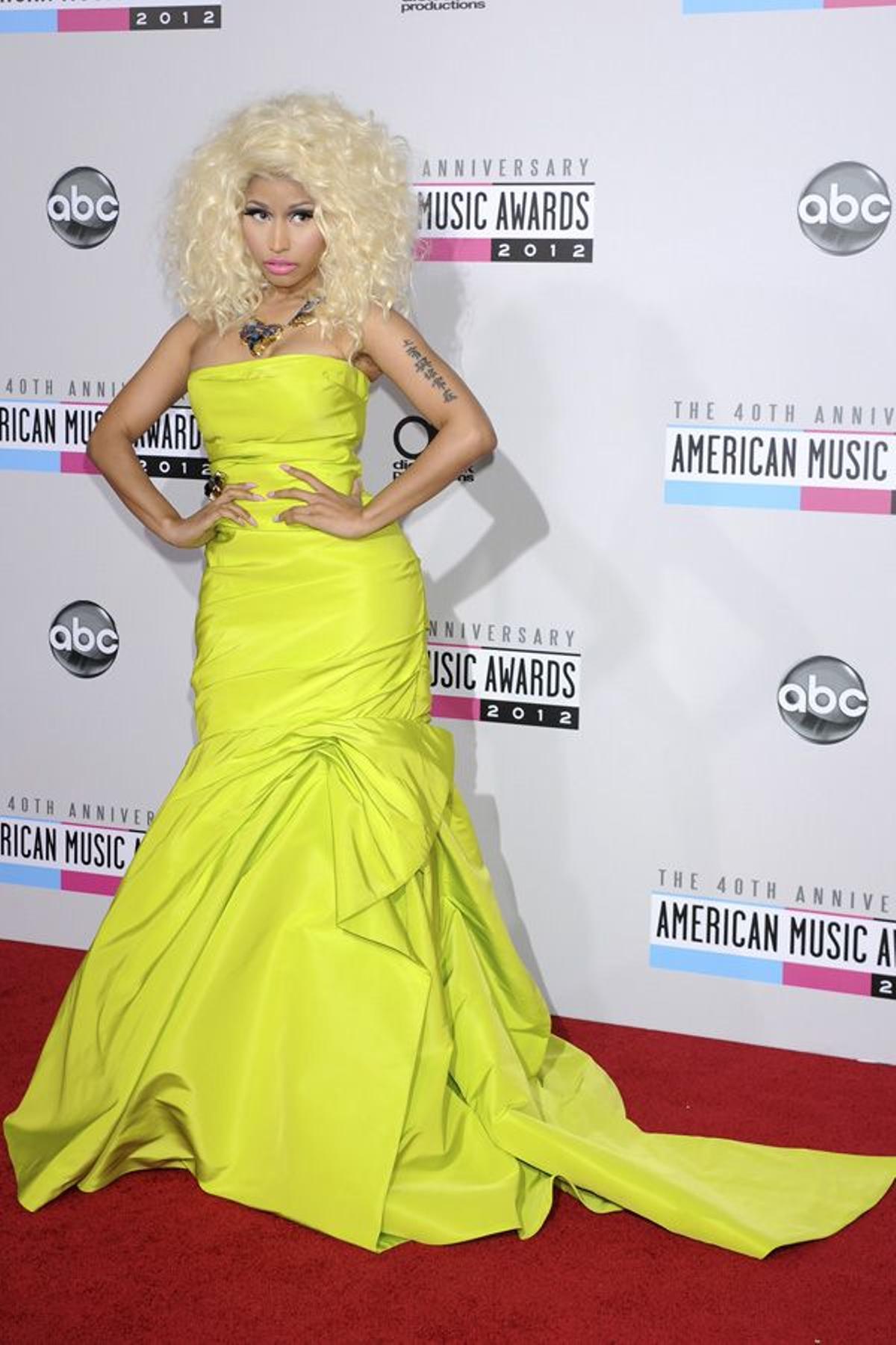 Looks más escandalosos AMA's: Nicki Minaj 2012 2
