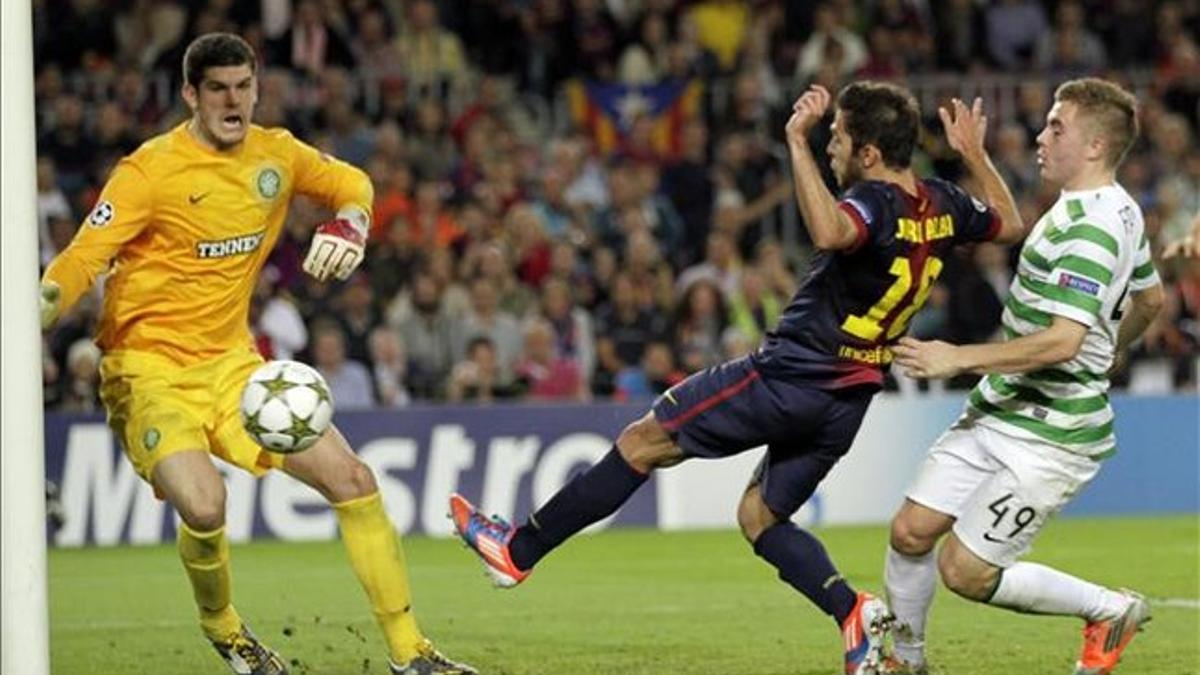 Jordi Alba marca el segundo gol del Barça, en el partido del martes contra el Celtic de Glasgow.