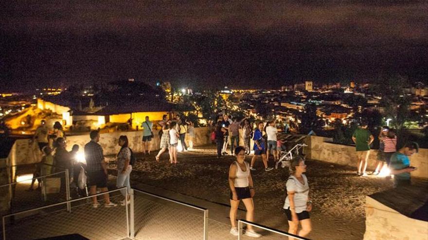 El Fuerte de San Cristóbal se abre para observar las Perseidas