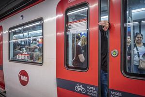 Vandalisme al Metro de Barcelona: condemna de 15 mesos a 6 joves per pintades a vagons