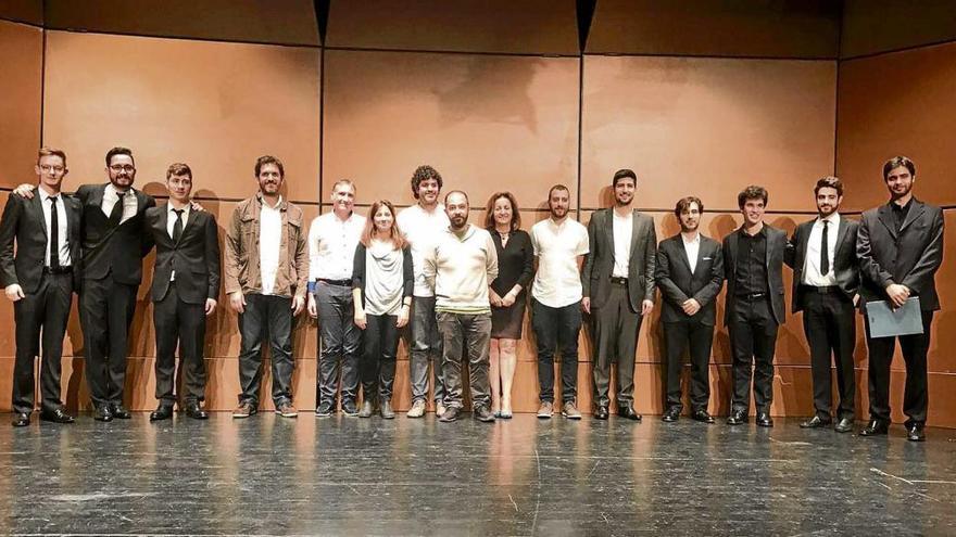 Los premiados del Art Jove, el pasado sábado en Can Ventosa de Ibiza.