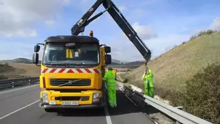 La Junta invertirá 2,4 millones en reparar las carreteras de Córdoba